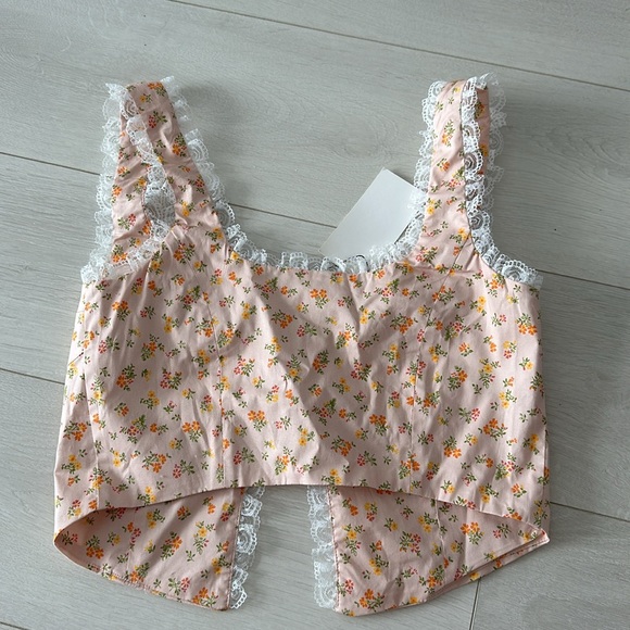 Rumors floral lace top - Picture 3 of 4